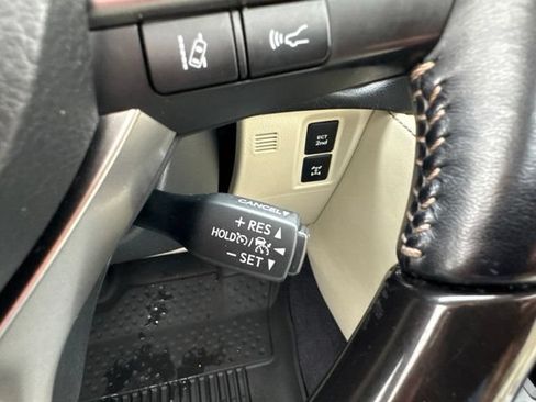Used 2022 Lexus GX 460 Premium AWD/4WD image 18