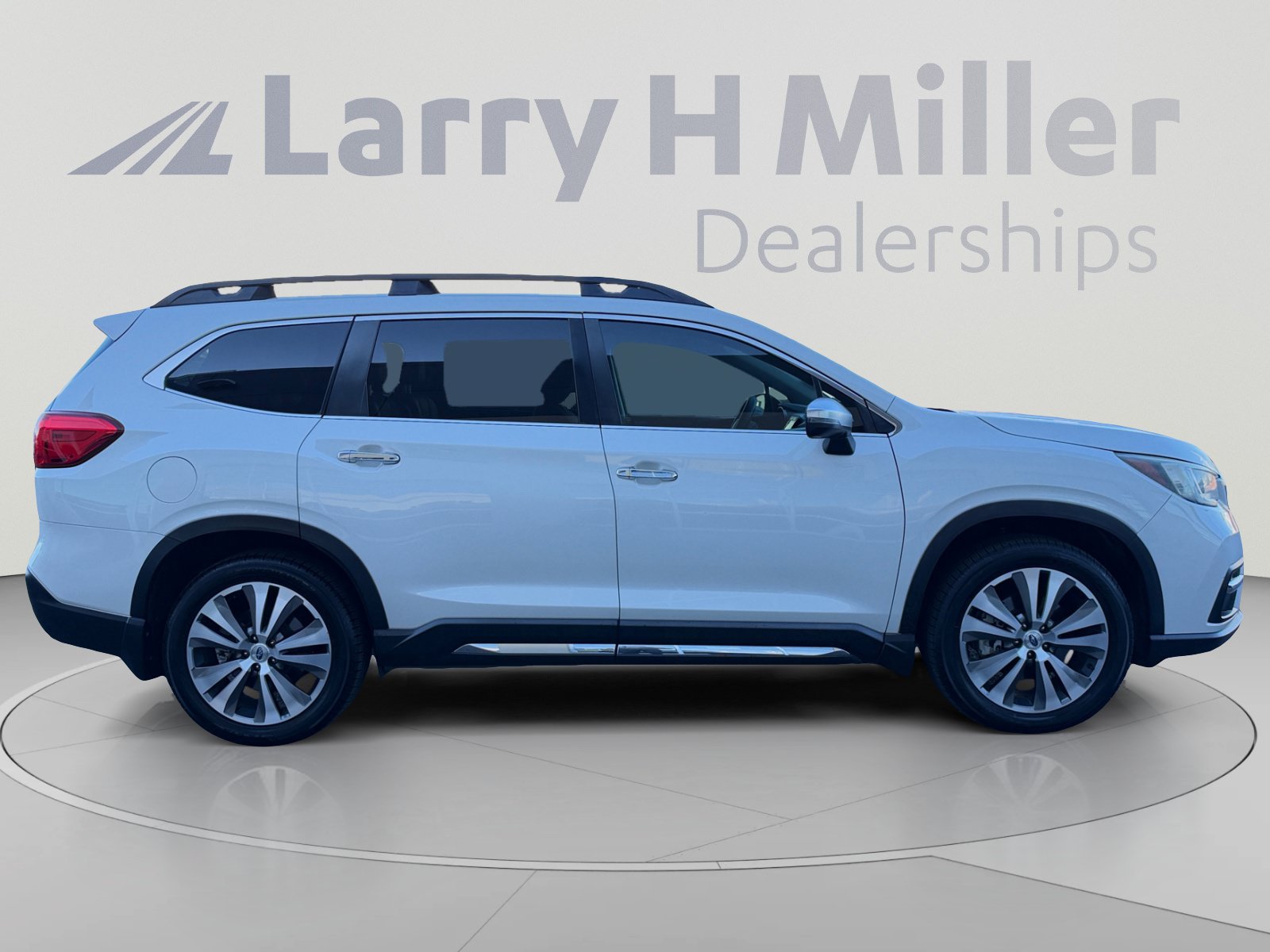 Used 2019 Subaru Ascent Touring AWD/4WD image 6