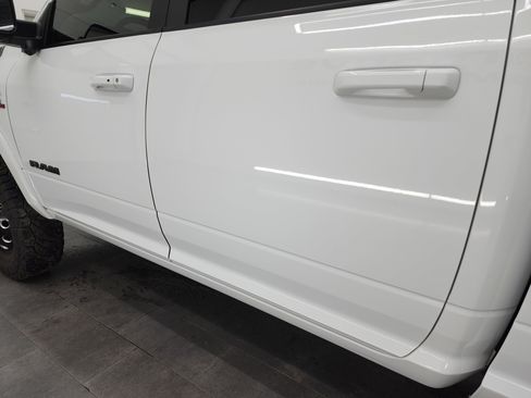 Used 2021 RAM 3500 Laramie w/ Night Edition image 37