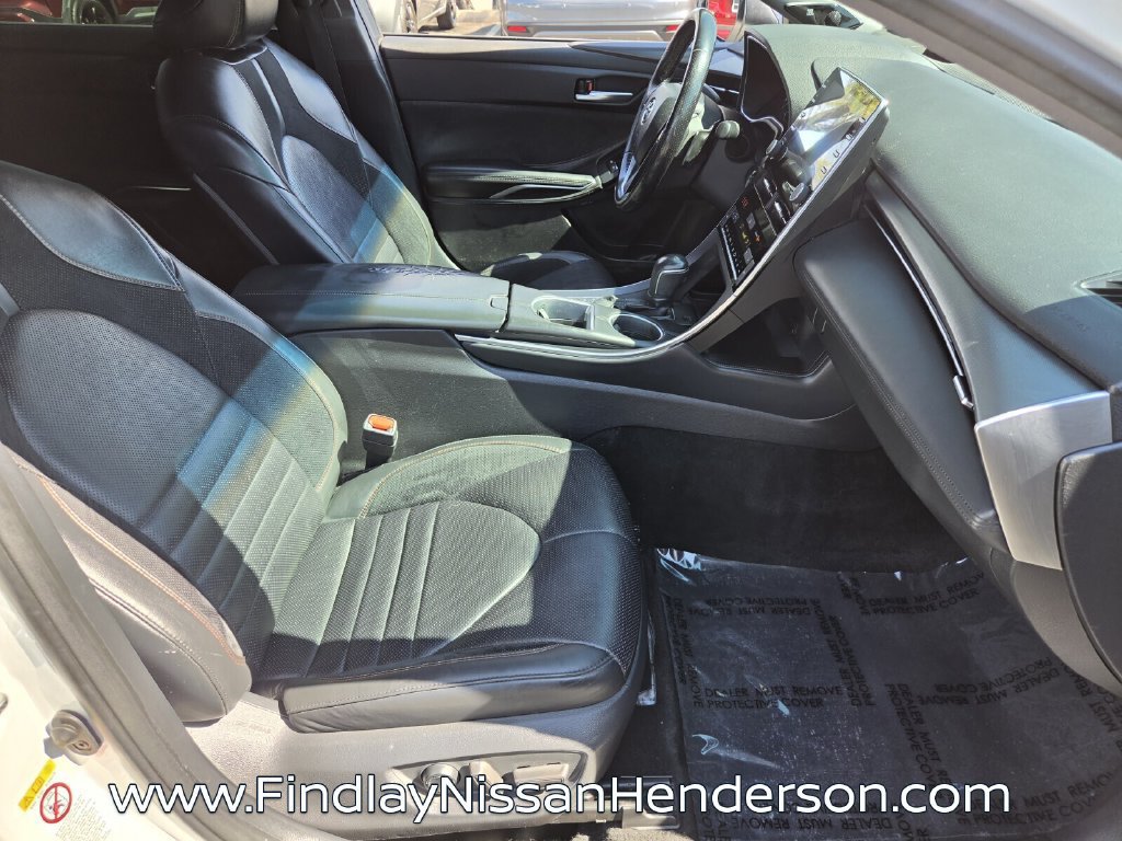 Used 2019 Toyota Avalon Touring w/ Advanced Safety Package FWD image 18