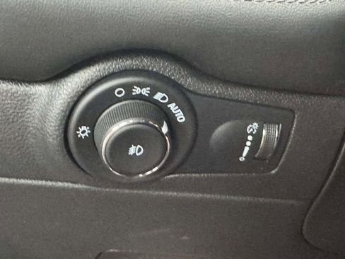 Used 2022 Dodge Durango GT AWD/4WD image 29