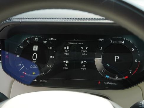 Used 2025 Land Rover Range Rover SE AWD/4WD image 31