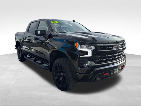 Used 2025 Chevrolet Silverado 1500 LT Trail Boss w/ LT Trail Boss Premium Package AWD/4WD image 18