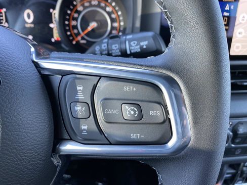 New 2026 Jeep Wrangler Unlimited Sahara AWD/4WD image 16