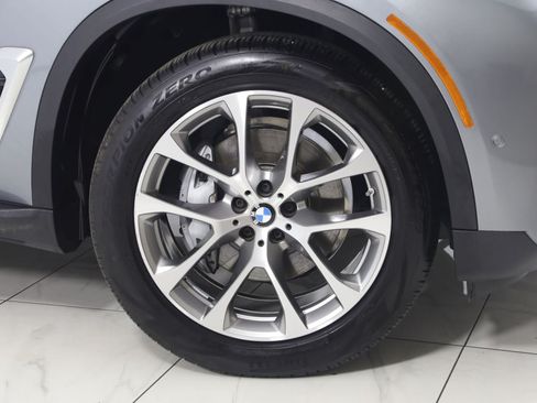 Used 2025 BMW X5 xDrive40i w/ Climate Comfort Package AWD/4WD image 17