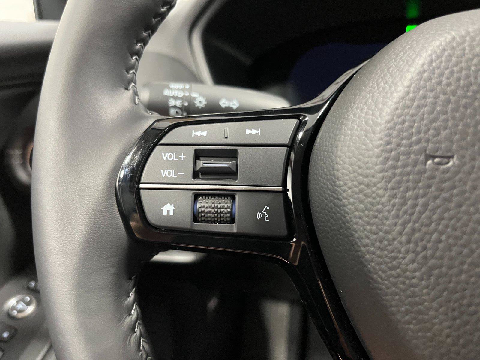 New 2027 Honda HR-V EX-L image 17