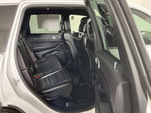 Used 2021 Jeep Grand Cherokee Laredo X image 5