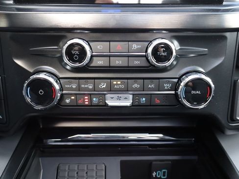 New 2026 Ford F350 Lariat AWD/4WD image 11