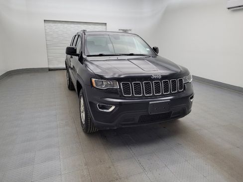 Used 2018 Jeep Grand Cherokee Laredo image 14