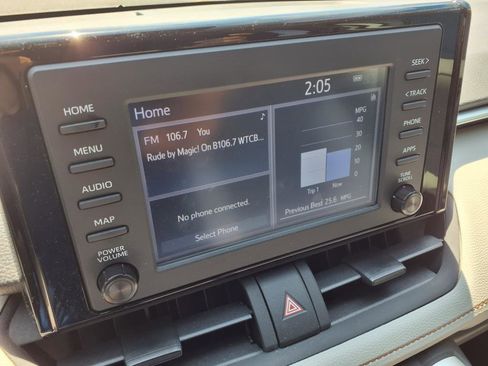 Used 2019 Toyota RAV4 XLE image 6