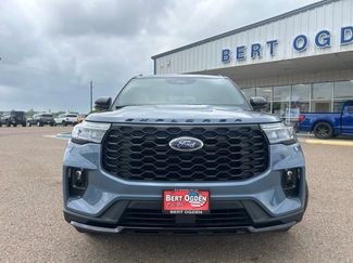 Used 2025 Ford Explorer ST-Line RWD video 2