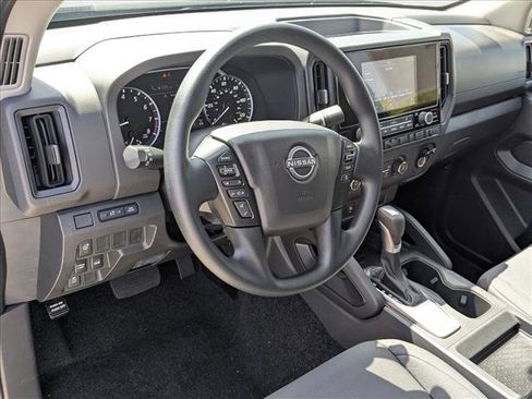 New 2025 Nissan Frontier S image 3