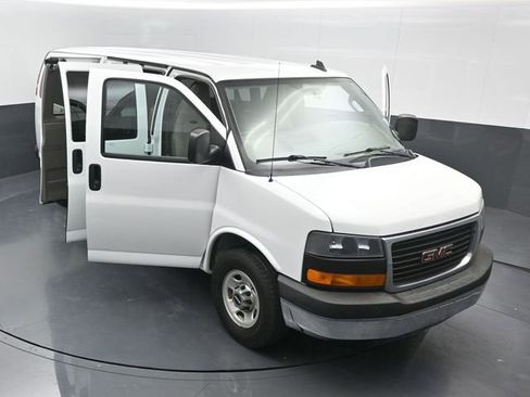 Used 2016 GMC Savana 3500 LT w/ LT Preferred Equipment Group image 25