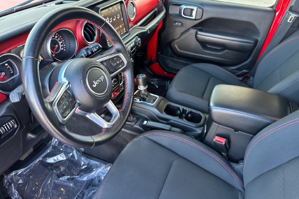 Used 2021 Jeep Wrangler Unlimited Rubicon AWD/4WD image 3