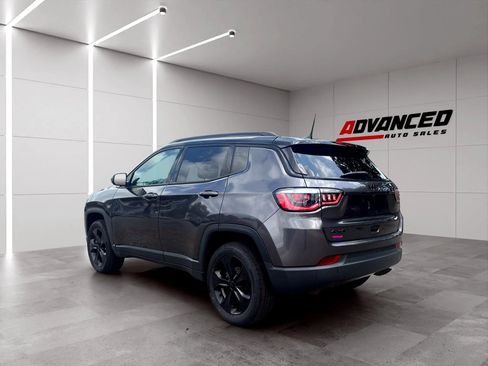 Used 2021 Jeep Compass Latitude w/ Sun and Sound Group AWD/4WD image 5