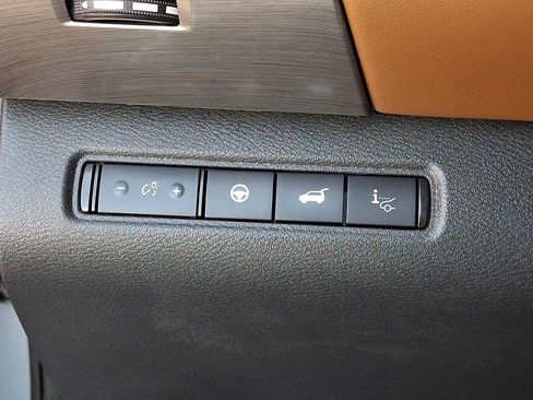 Used 2023 Nissan Pathfinder Platinum AWD/4WD image 27