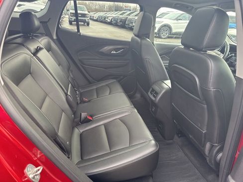 Used 2023 GMC Terrain SLT w/ Elevation Edition image 38
