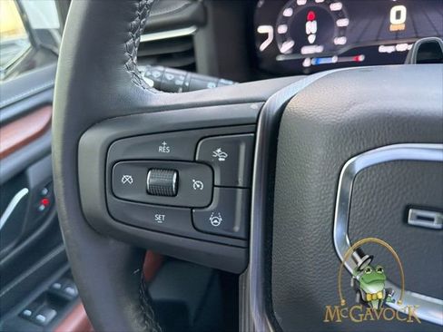 Used 2023 GMC Yukon Denali Ultimate w/ LPO, Floor Liner Package image 18