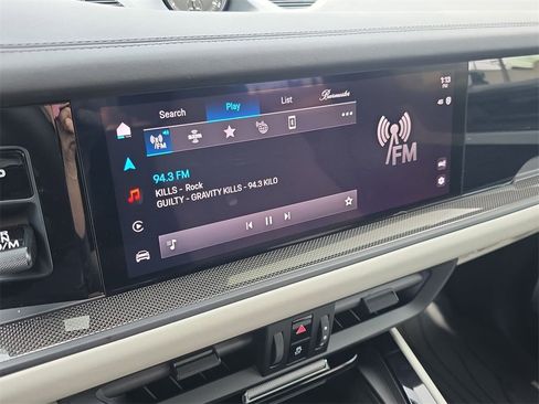 Used 2025 Porsche Cayenne GTS image 15