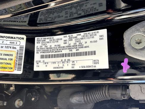 Certified 2023 Ford Bronco Wildtrak AWD/4WD image 16