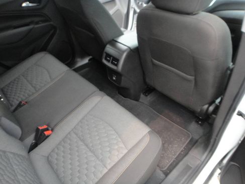 Used 2021 Chevrolet Equinox LT AWD/4WD image 13