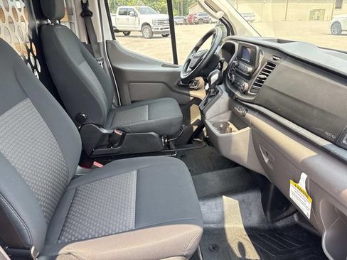 Certified 2025 Ford Transit 250 Low Roof w/ Exterior Upgrade Package RWD image 16