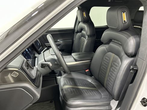 Used 2023 Rivian R1T Adventure AWD/4WD image 20