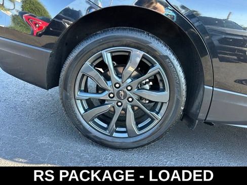 Used 2023 Chevrolet Equinox RS AWD/4WD image 7