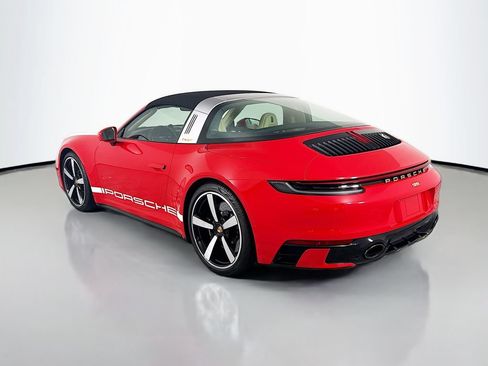 Certified 2021 Porsche 911 AWD/4WD image 3
