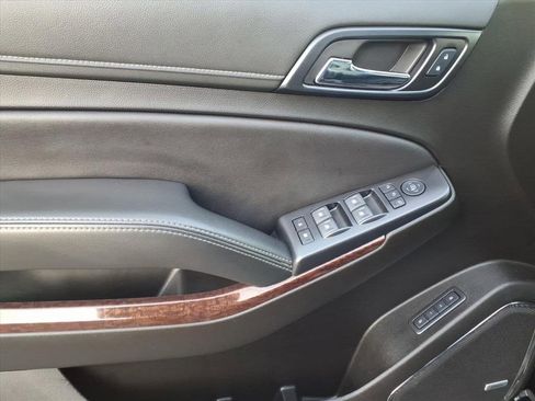 Used 2020 GMC Yukon SLT w/ Open Road Package image 16