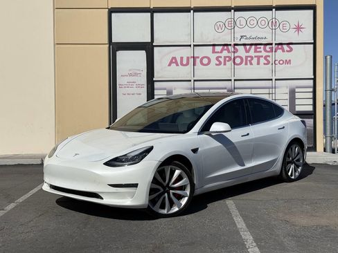 Used 2019 Tesla Model 3 Performance image 4