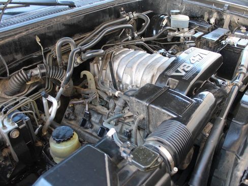 Used 2003 Toyota Sequoia Limited image 18