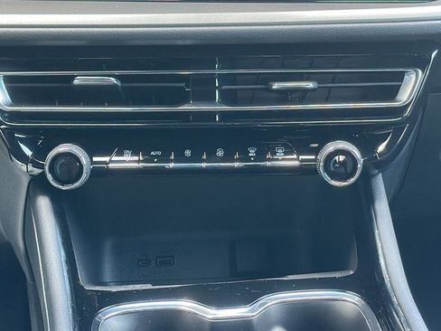 New 2026 Chevrolet Traverse LT w/ Enhanced Driving Package image 19