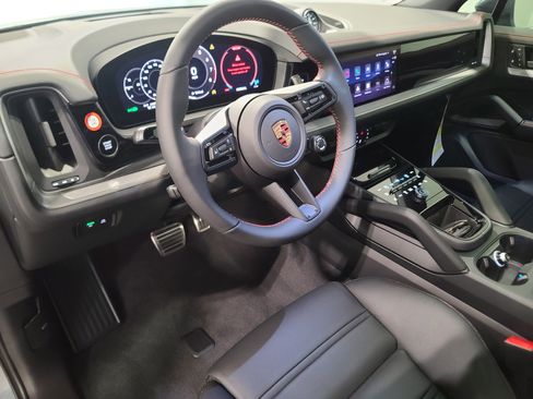 New 2026 Porsche Cayenne S AWD/4WD image 4