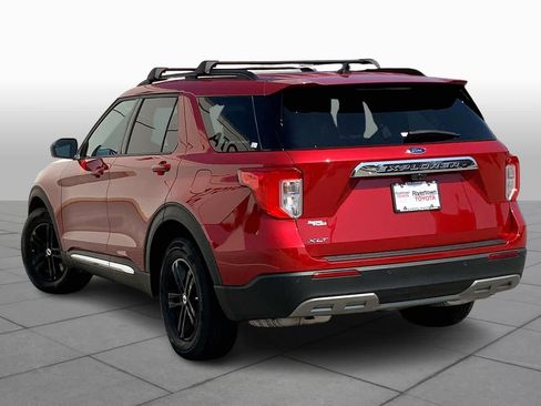 Used 2021 Ford Explorer XLT w/ Equipment Group 202A image 11