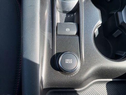 Used 2025 Ford Explorer ST-Line w/ ST-Line Street Pack image 32