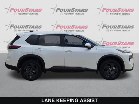 New 2026 Nissan Rogue SV FWD image 3