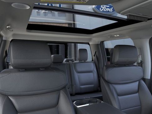 New 2025 Ford F250 Lariat w/ Lariat Ultimate Package image 22