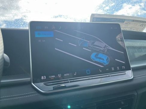 New 2026 Volkswagen Tiguan SE R-Line image 17