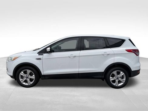 Used 2015 Ford Escape SE FWD image 23