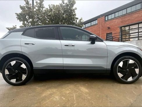 New 2026 Volvo EX30 Plus w/ Protection Package Premier AWD/4WD image 14