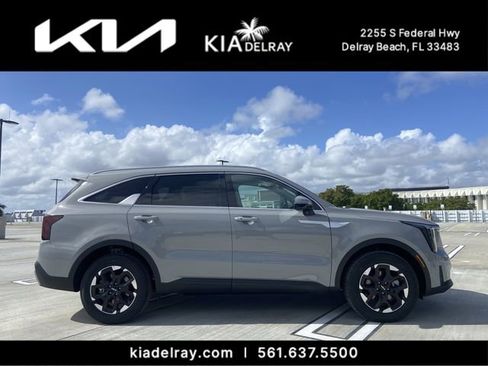 New 2026 Kia Sorento S w/ S Panoramic Sunroof Package FWD image 2