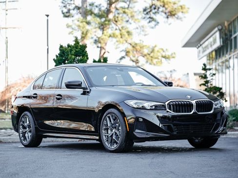 New 2025 BMW 330i xDrive Sedan w/ Convenience Package image 1