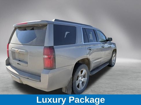 Used 2017 Chevrolet Tahoe LT w/ Luxury Package AWD/4WD image 7
