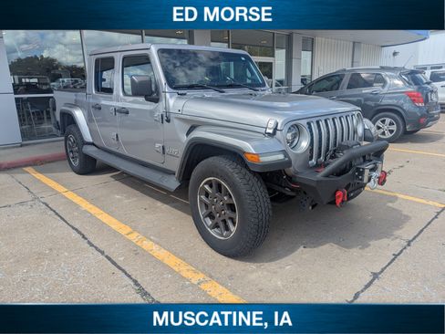 Used 2020 Jeep Gladiator Overland AWD/4WD image 2