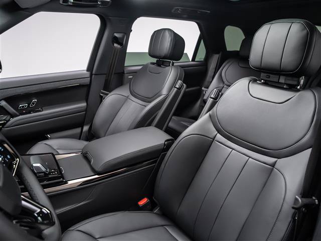 New 2027 Land Rover Range Rover Sport Dynamic SE AWD/4WD image 16