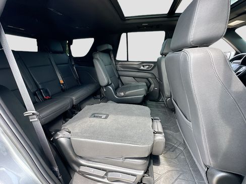 Used 2023 Chevrolet Tahoe Z71 w/ Luxury Package AWD/4WD image 28