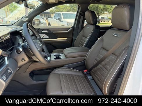 New 2026 GMC Acadia Denali Ultimate w/ LPO, Floor Liner Package AWD/4WD image 23