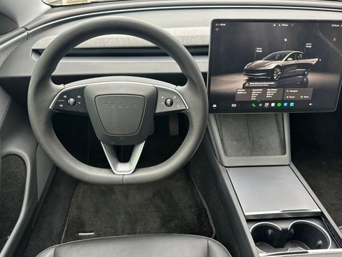 Used 2024 Tesla Model 3 Standard Range RWD image 18