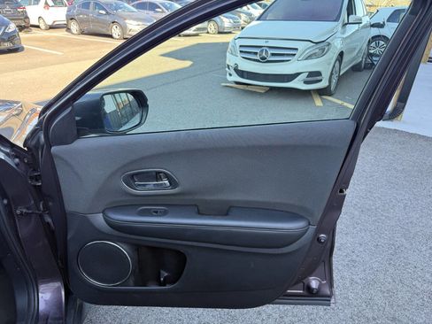 Used 2020 Honda HR-V EX image 14